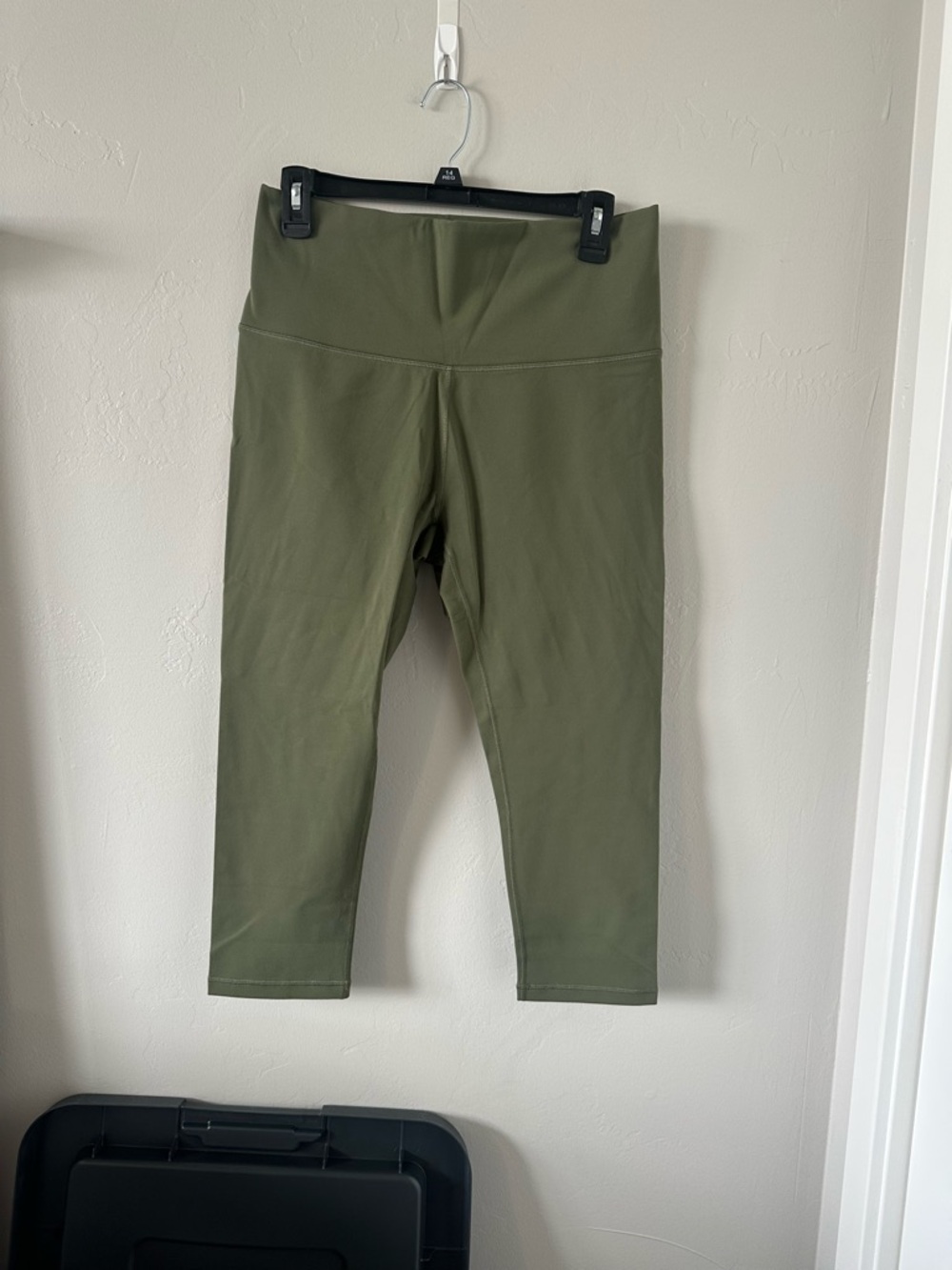 CALIA by Carrie Underwood Olive Green Capri Leggings